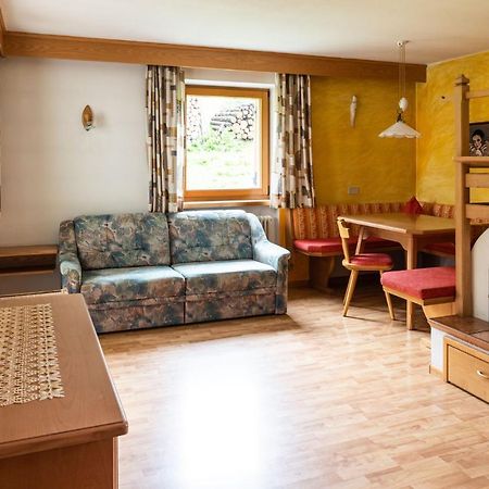 Garni Juri Bed & Breakfast La Villa  Bagian luar foto