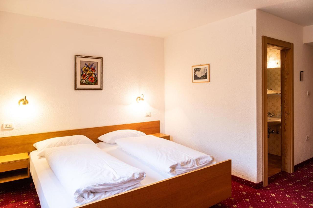 Garni Juri Bed & Breakfast La Villa  Bagian luar foto