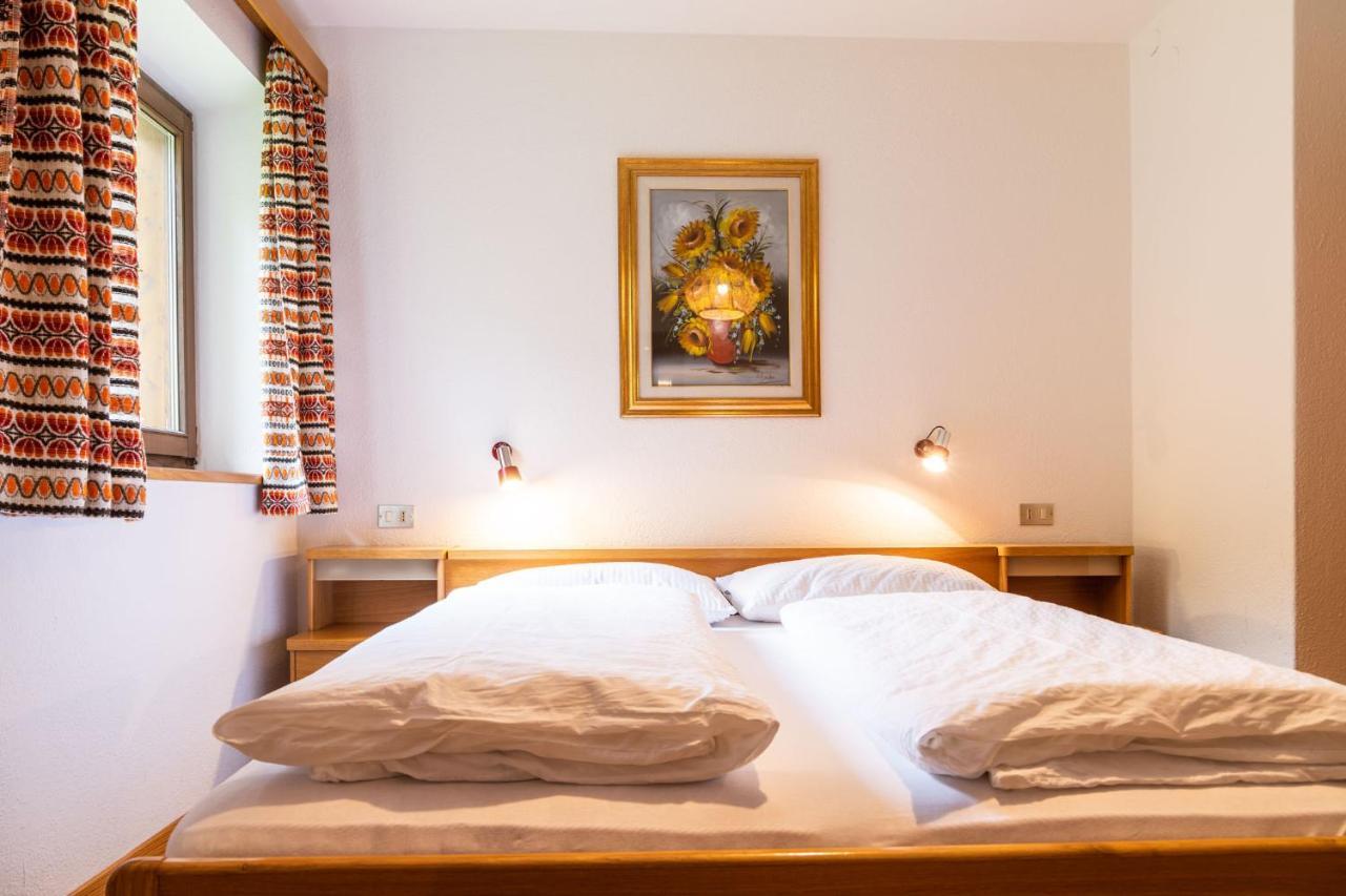 Garni Juri Bed & Breakfast La Villa  Bagian luar foto