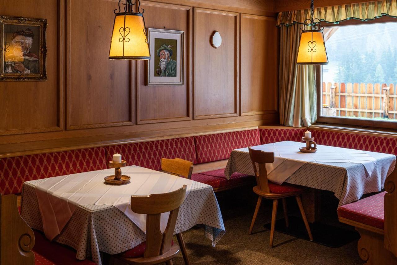 Garni Juri Bed & Breakfast La Villa  Bagian luar foto