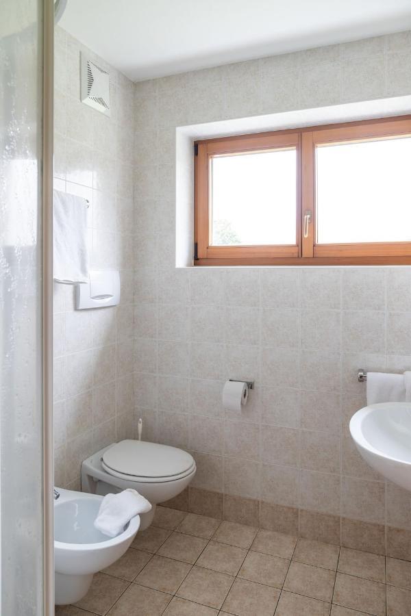 Garni Juri Bed & Breakfast La Villa  Bagian luar foto